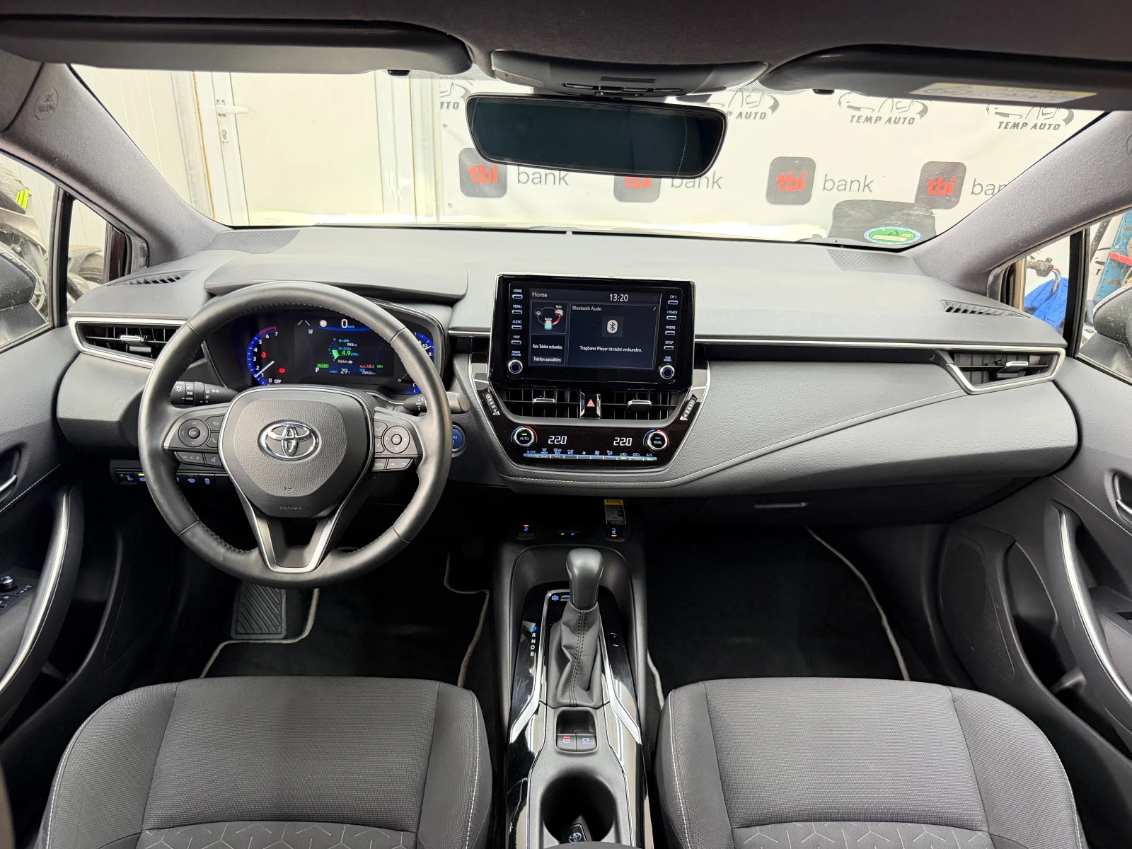 Toyota Corolla 1.8-122к.с.* С ПЪЛНА СЕРВИЗНА ИСТОРИЯ В TOYOTA  , снимка 8 - Автомобили и джипове - 55818252