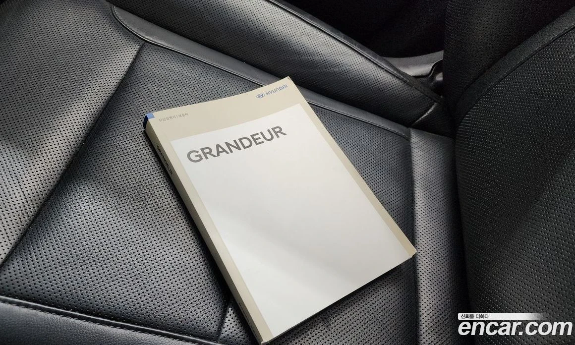 Hyundai Grandeur 2.5 Premium, снимка 16 - Автомобили и джипове - 56156098