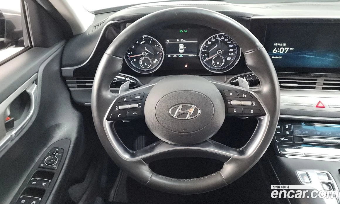 Hyundai Grandeur 2.5 Premium, снимка 14 - Автомобили и джипове - 56156098