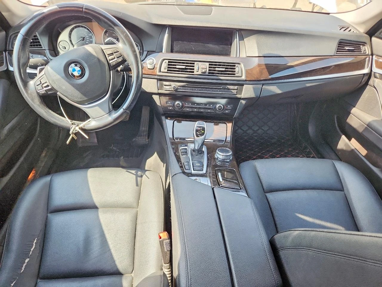 BMW 528 2.0l Xi, снимка 8 - Автомобили и джипове - 56224316