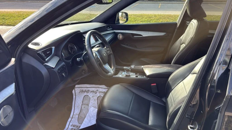 Infiniti QX50 LUXE AWD * ОБДУХВАНЕ * М.ТОЧКА * CAMERA * PANO, снимка 8 - Автомобили и джипове - 52524048