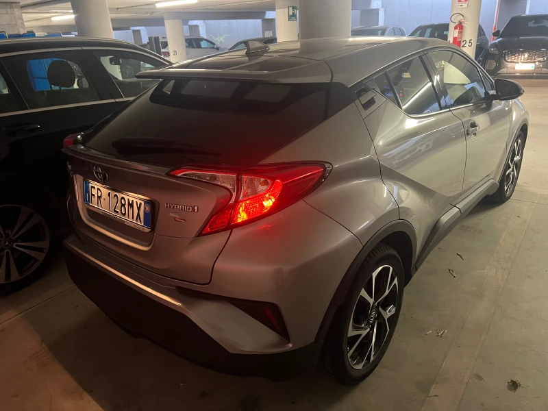 Toyota C-HR 1.8 HYBRID ОЧАКВАН ВНОС!, снимка 3 - Автомобили и джипове - 52858495