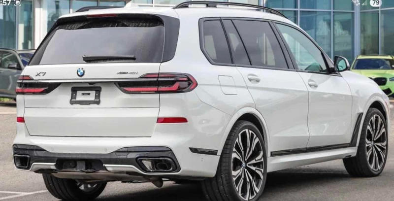BMW X7 * xDrive40i * CARFAX * БЕЗ ПЪРВОНАЧАЛНА ВНОСКА, снимка 2 - Автомобили и джипове - 53206923
