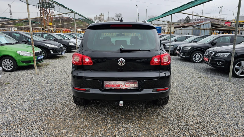 VW Tiguan 2.0TDI Atomatik Panorama Navi KAMERA 4X4 FULL, снимка 4 - Автомобили и джипове - 53391244