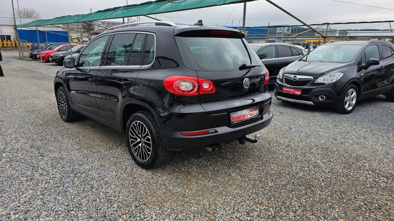 VW Tiguan 2.0TDI Atomatik Panorama Navi KAMERA 4X4 FULL, снимка 3 - Автомобили и джипове - 53391244