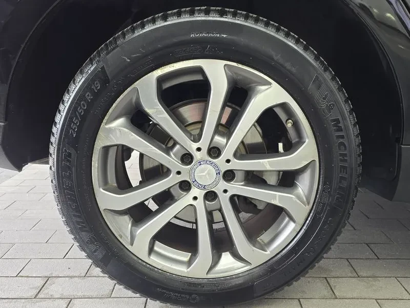 Mercedes-Benz GLE 250 D 4Matic, снимка 5 - Автомобили и джипове - 55652246