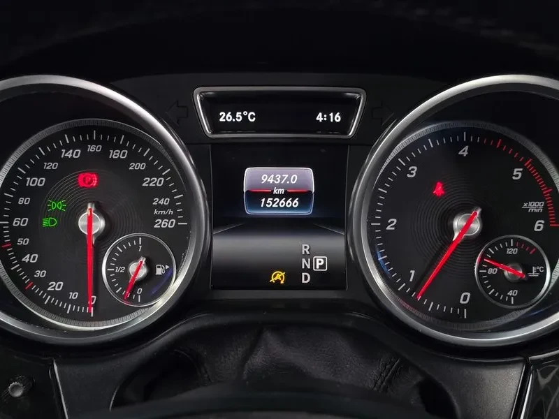 Mercedes-Benz GLE 250 D 4Matic, снимка 8 - Автомобили и джипове - 55652246