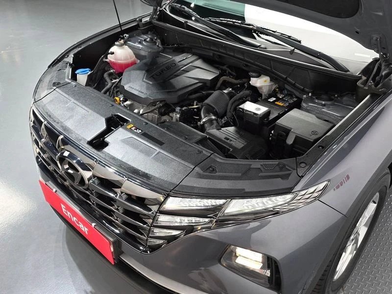 Hyundai Tucson 2.0 Automatic, снимка 17 - Автомобили и джипове - 55658637