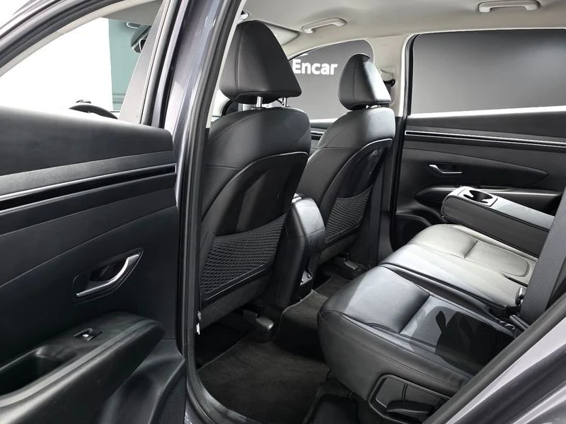 Hyundai Tucson 2.0 Automatic, снимка 16 - Автомобили и джипове - 55658637