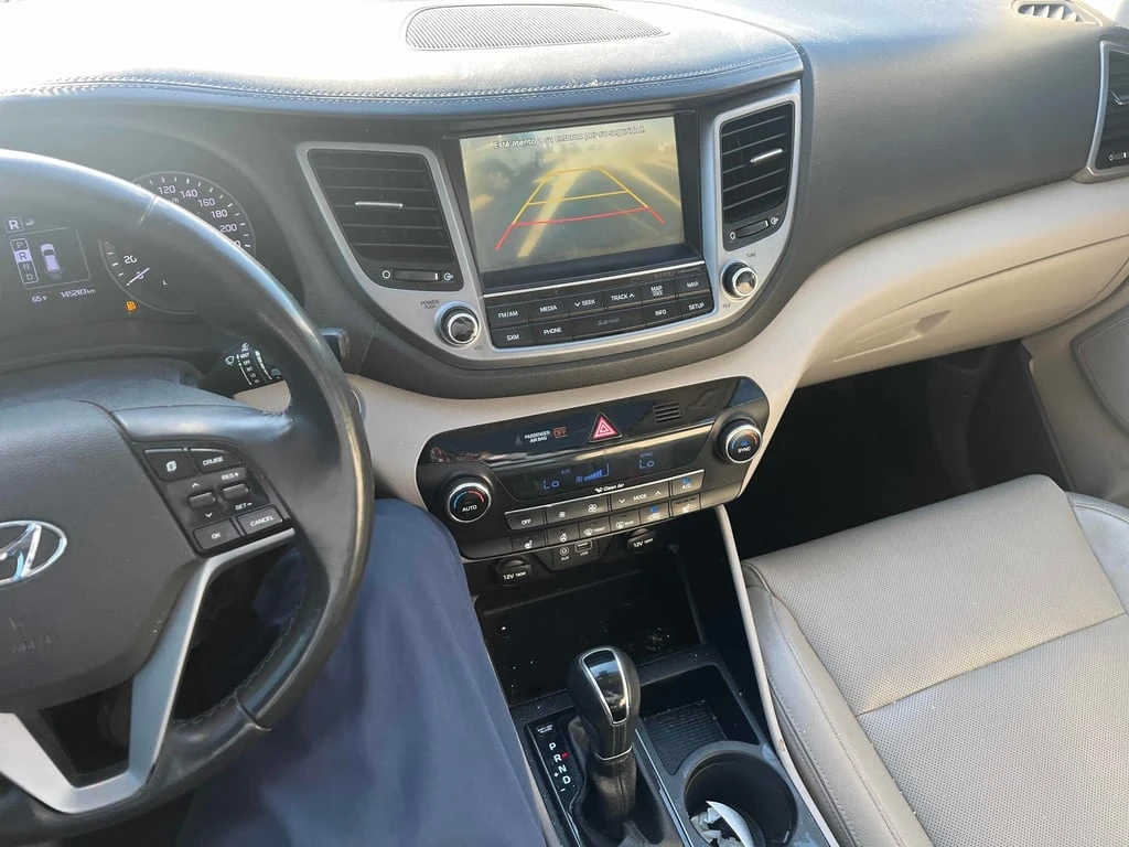 Hyundai Tucson * Luxury * CARFAX * БЕЗ ПЪРВОНАЧАЛНА ВНОСКА - изображение 9