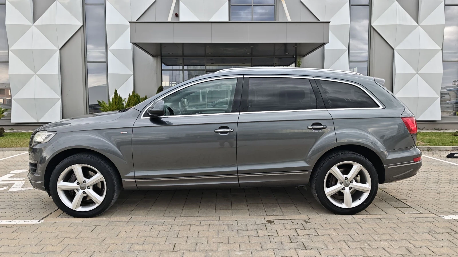 Audi Q7 3.0TDI 245kc.S-line distronik 153000km!!! - изображение 7