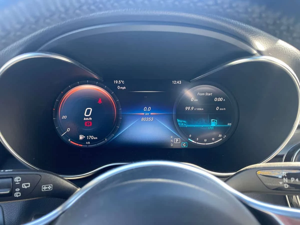 Mercedes-Benz GLC 300 4MATIC | PANO | 360 | KEYLESS | AMBIENT | , снимка 8 - Автомобили и джипове - 53805467