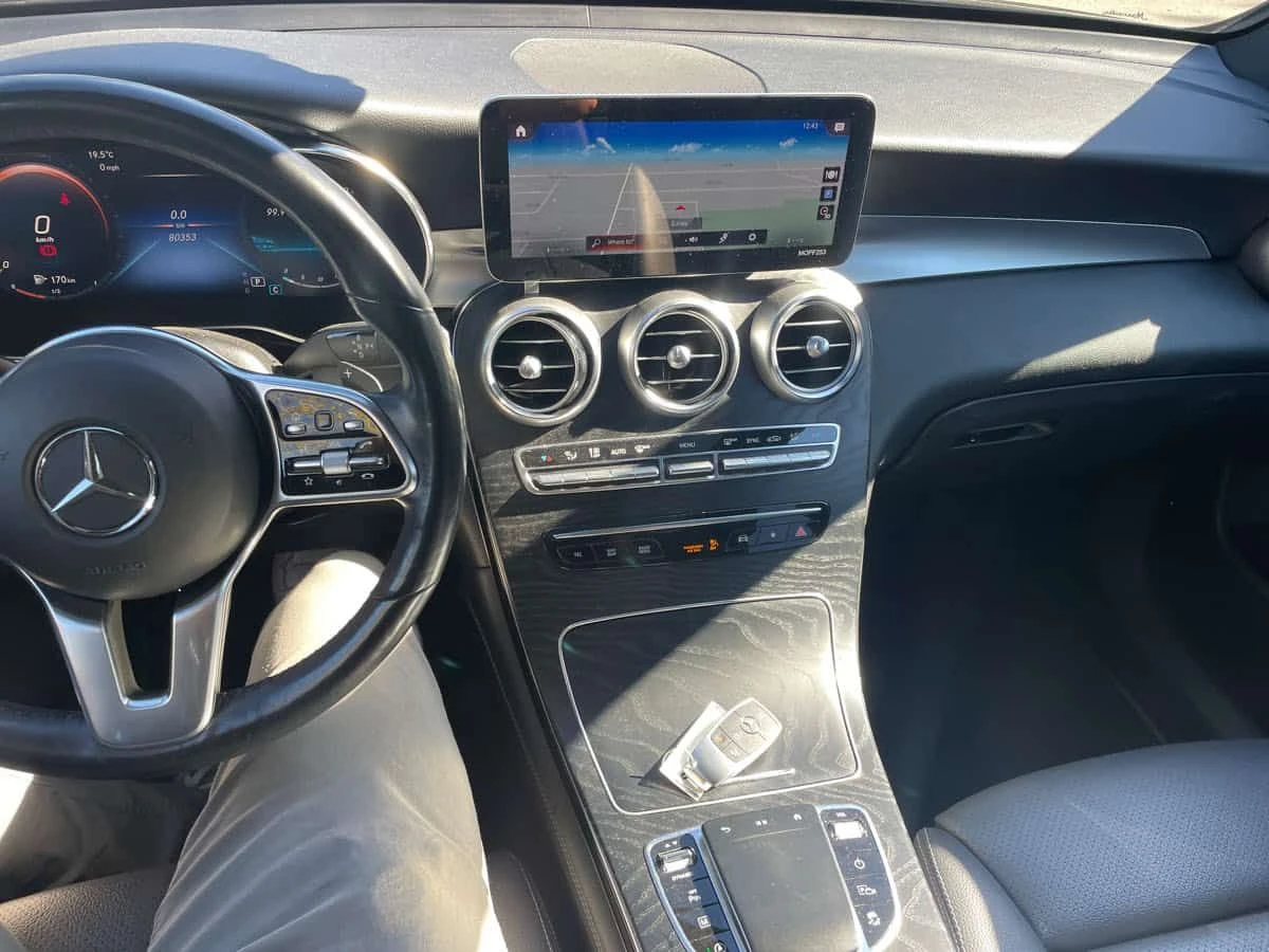Mercedes-Benz GLC 300 4MATIC | PANO | 360 | KEYLESS | AMBIENT | , снимка 9 - Автомобили и джипове - 53805467
