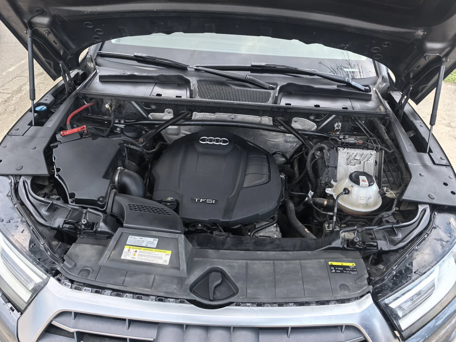 Audi Q5 2.0tdi, снимка 16 - Автомобили и джипове - 53798194