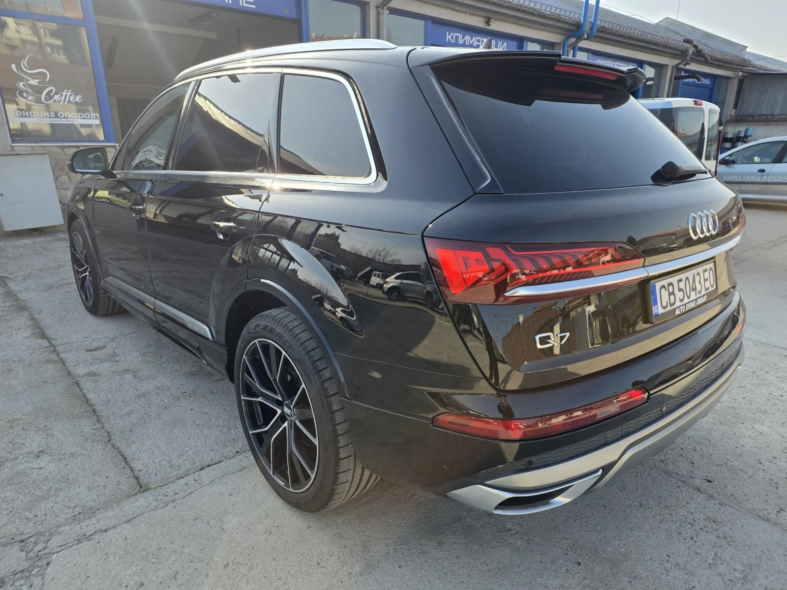 Audi Q7 3.0 S LINE MATRIX, снимка 7 - Автомобили и джипове - 53906046