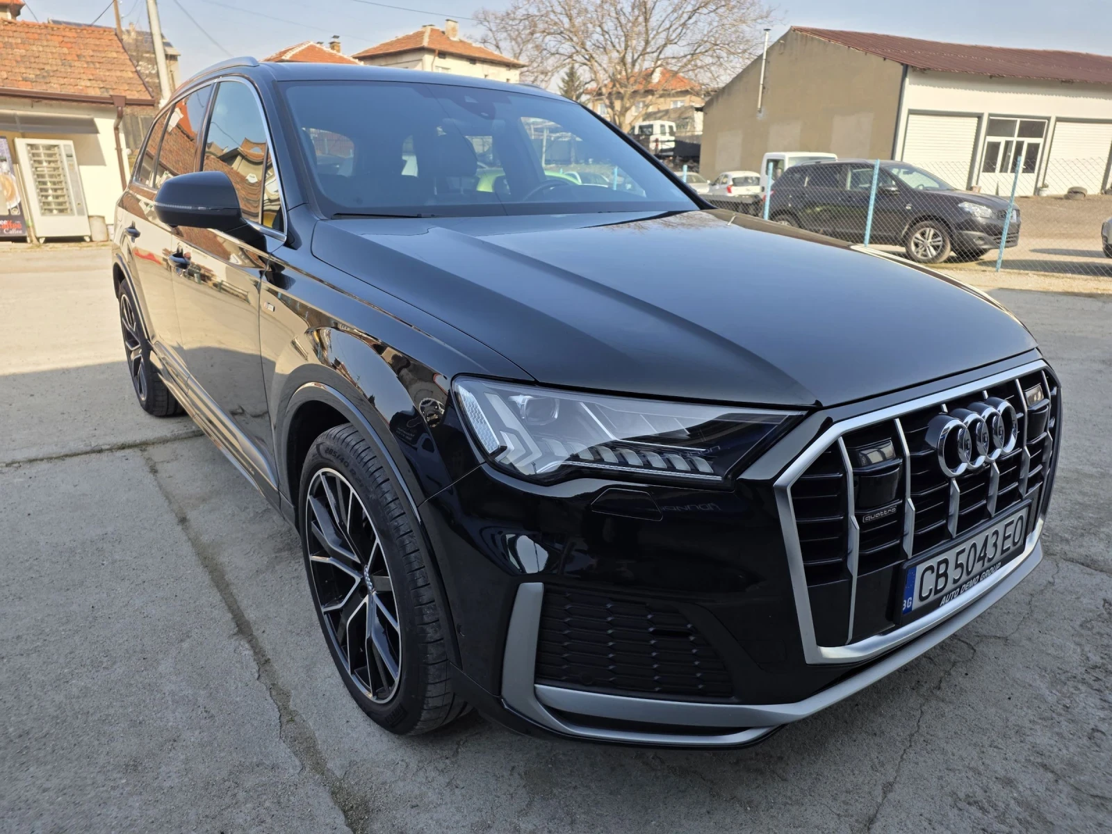 Audi Q7 3.0 S LINE MATRIX, снимка 3 - Автомобили и джипове - 53906046