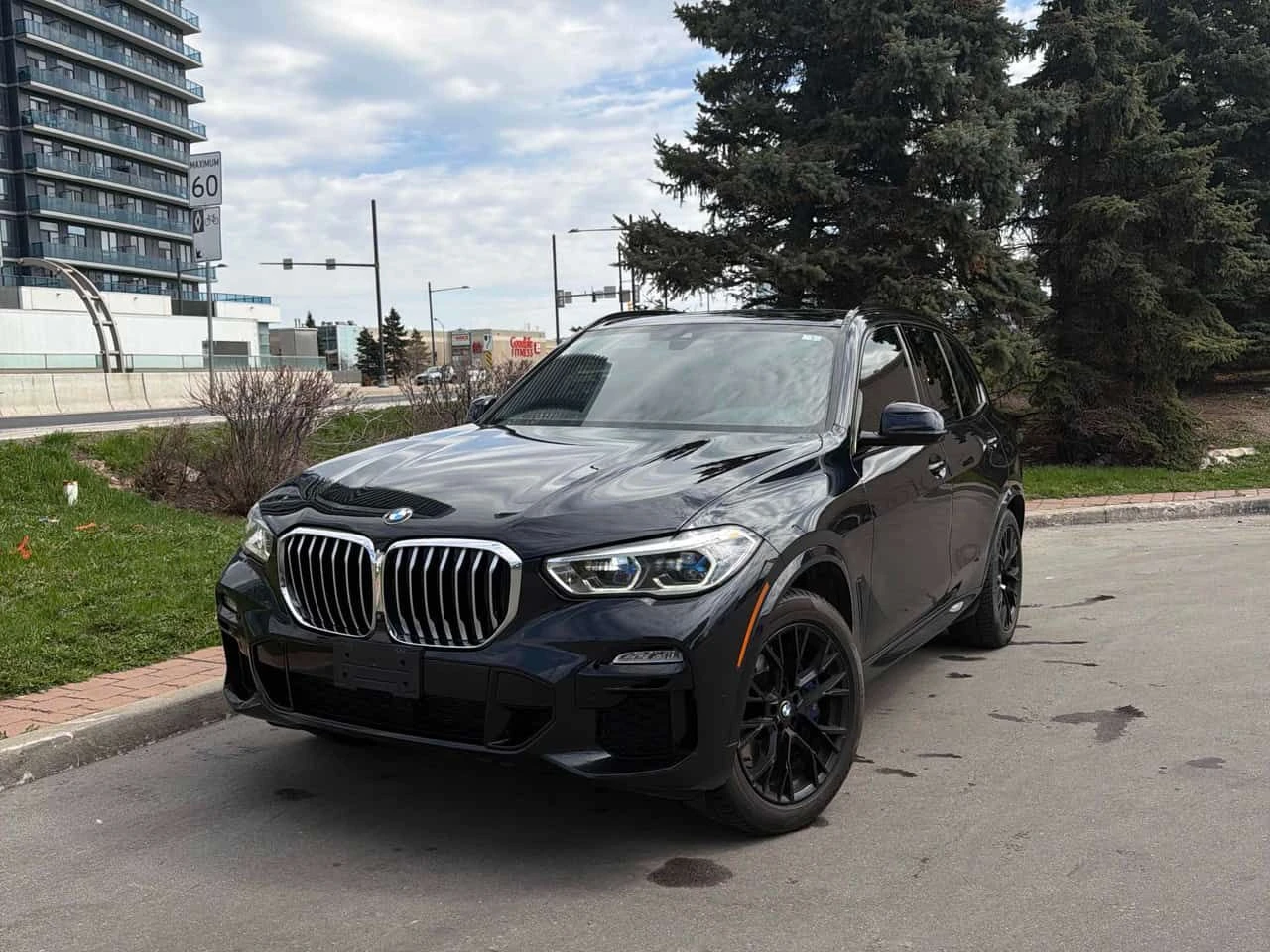 BMW X5 xDrive40i M SPORT/HUD/LASER/360/AMBIENT/ПАНОРАМА