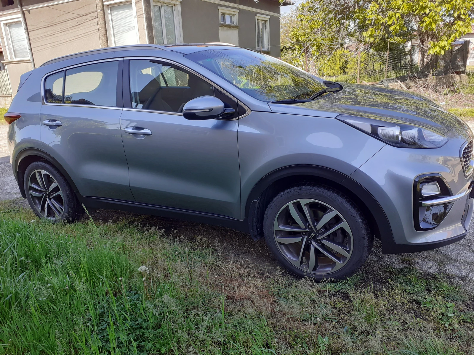 Kia Sportage Kia Sportage 1.6CRDI* CARPLAY* , снимка 2 - Автомобили и джипове - 54416988
