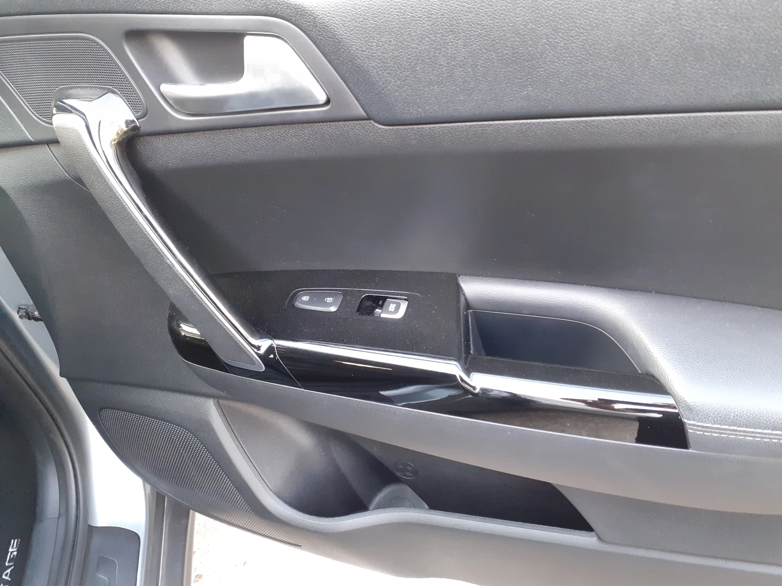 Kia Sportage Kia Sportage 1.6CRDI* CARPLAY* , снимка 13 - Автомобили и джипове - 54416988