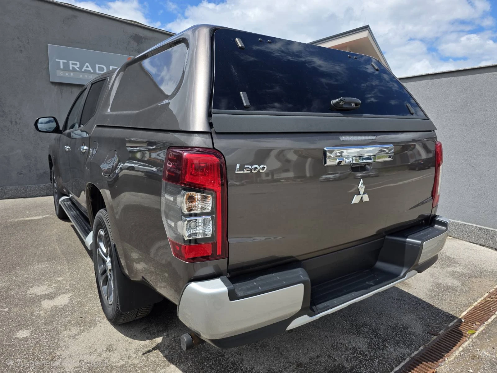 Mitsubishi L200 2.2L, снимка 6 - Автомобили и джипове - 54759265