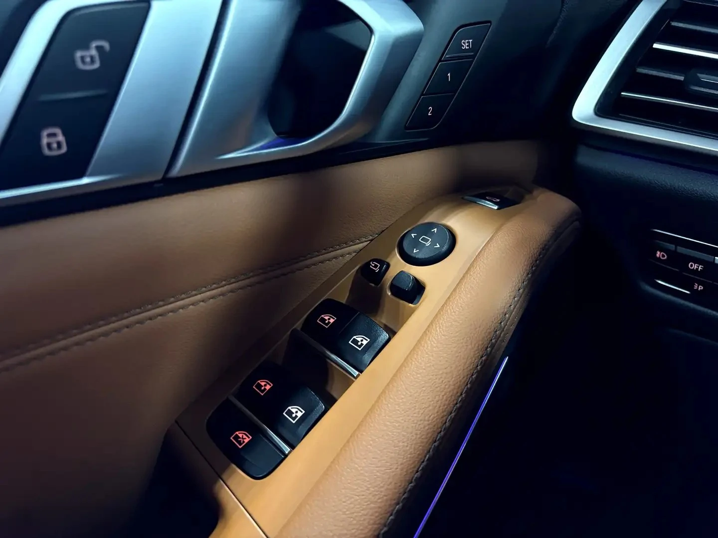 BMW X5 40i ЦЕНА ДО БЪЛГАРИЯ РЕГИСТРАЦИЯ & АВТОКРЕДИТ, снимка 11 - Автомобили и джипове - 55348316