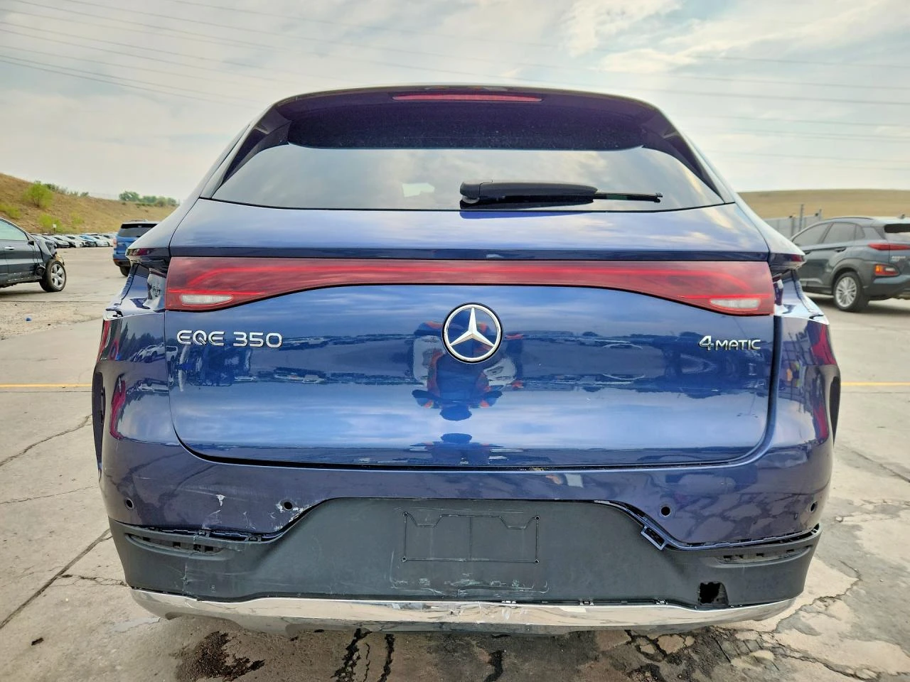 Mercedes-Benz EQE 350* 4MATIC* ПАНОРАМА* AMBIENT* BURMESTER* 360* , снимка 6 - Автомобили и джипове - 55624753