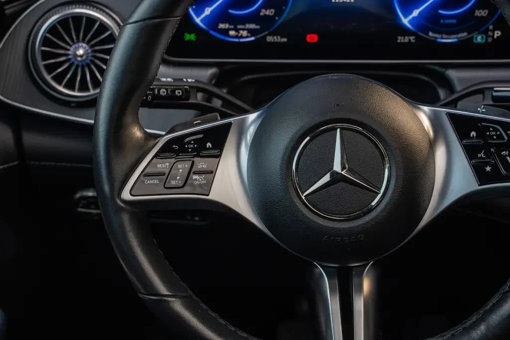 Mercedes-Benz EQE EQE350| NoAccident| AMGExclusive| 360| LDA, снимка 10 - Автомобили и джипове - 56061565
