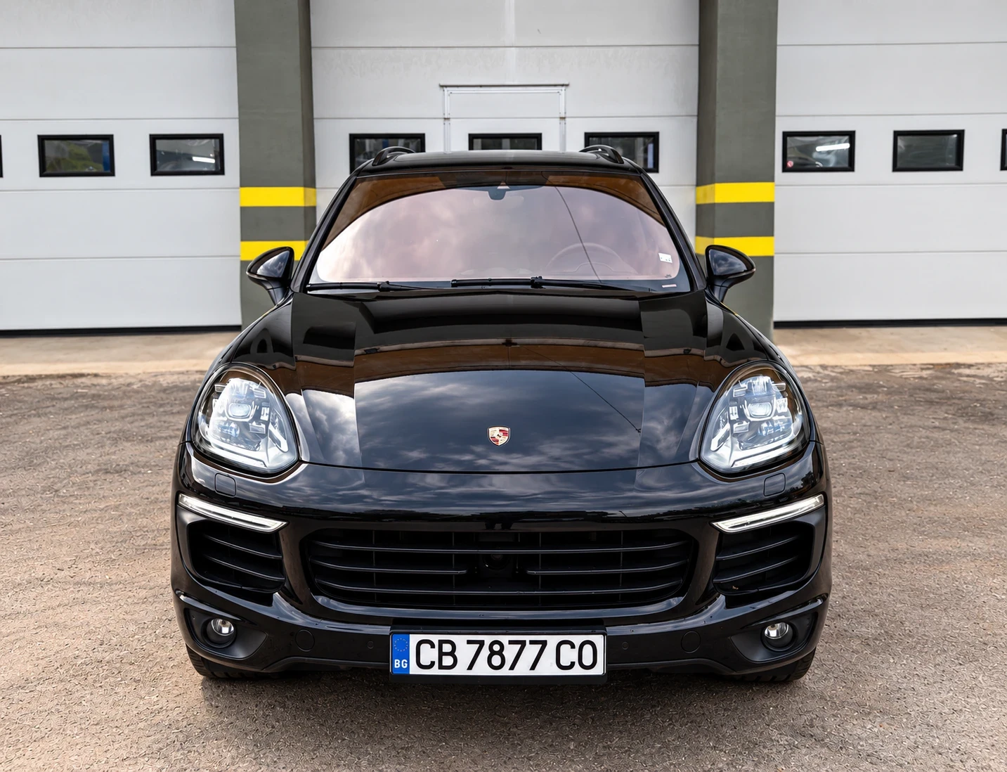Porsche Cayenne S E-Hybrid, снимка 6 - Автомобили и джипове - 56275369