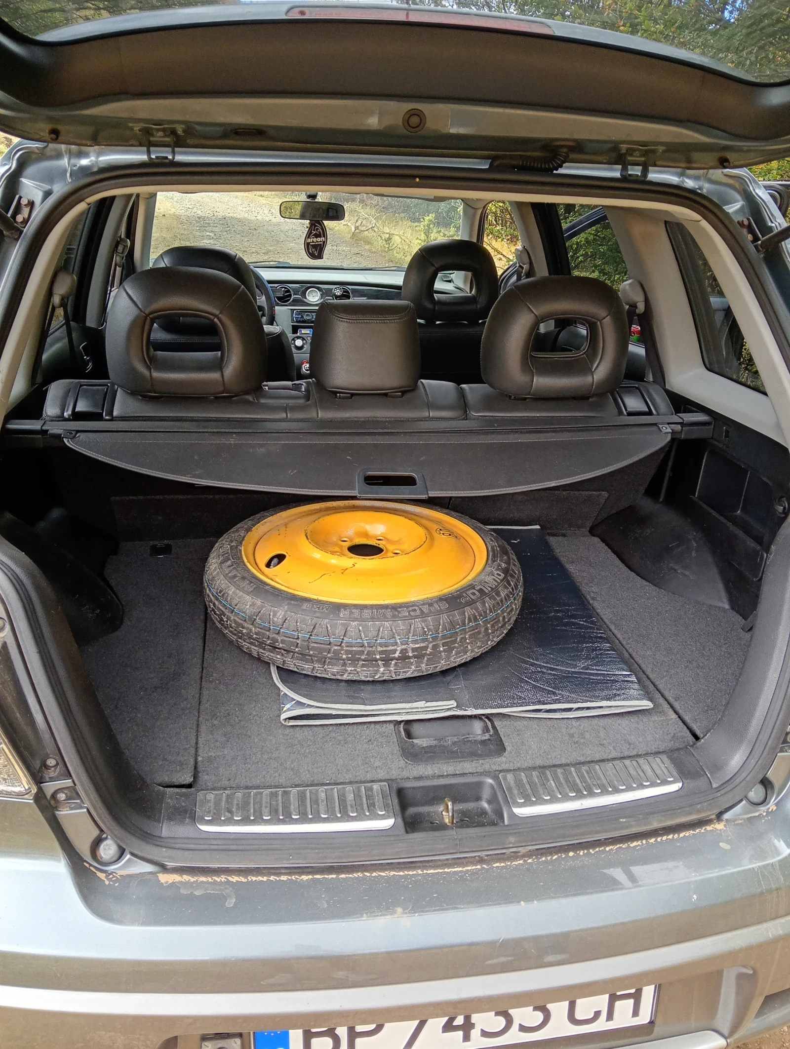 Mitsubishi Outlander, снимка 9 - Автомобили и джипове - 56465295
