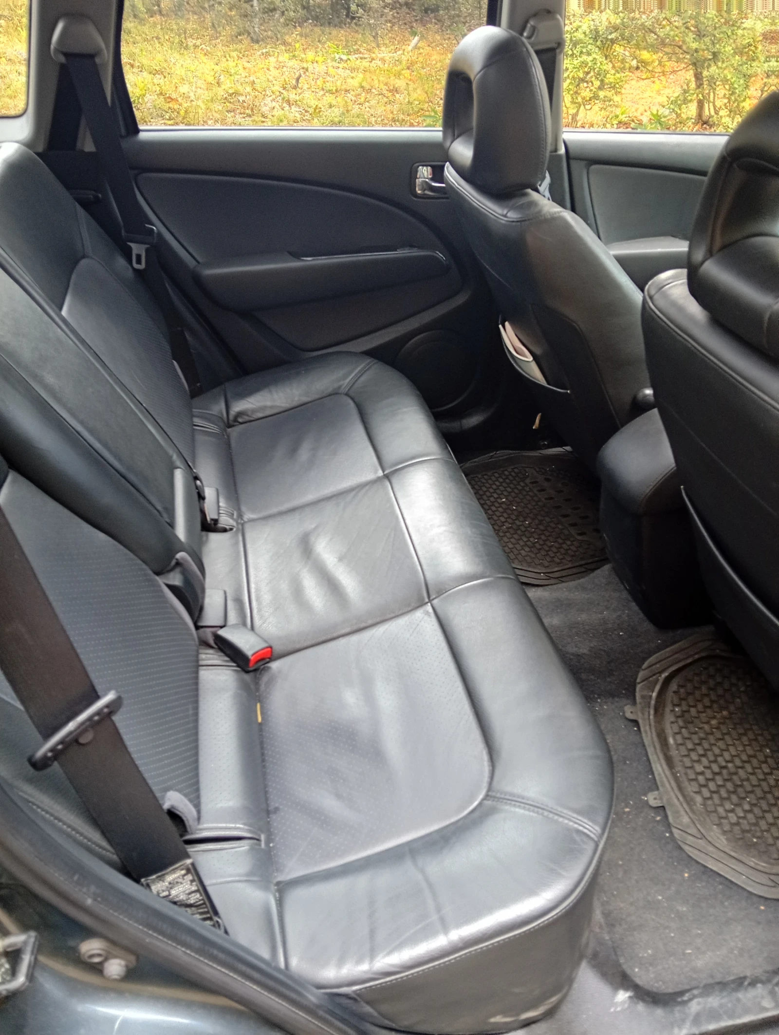 Mitsubishi Outlander, снимка 10 - Автомобили и джипове - 56465295