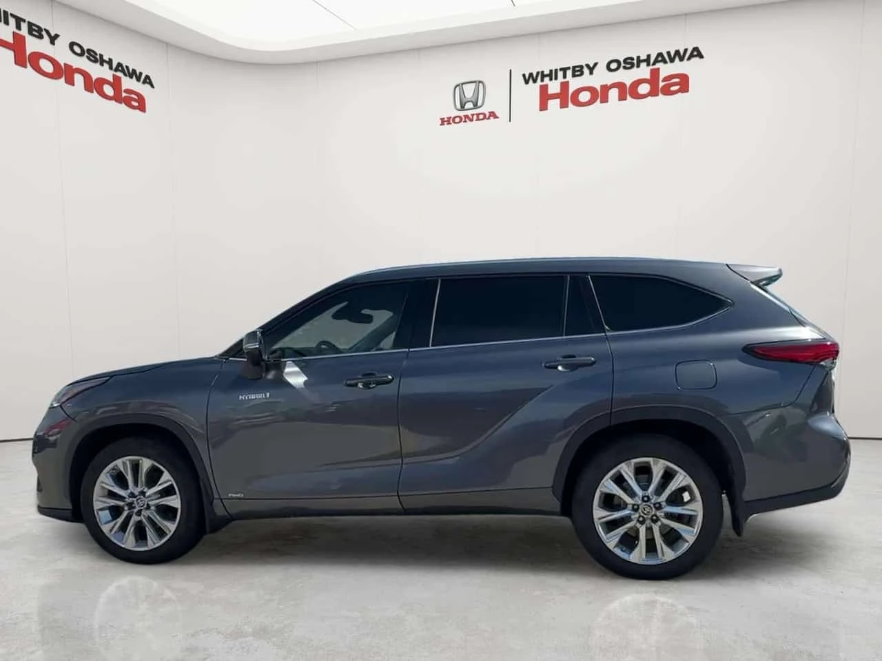 Toyota Highlander HYBRID LIMITED * AWD * 7 ����� * CARFAX *  | Mobile.bg � ����������� 4