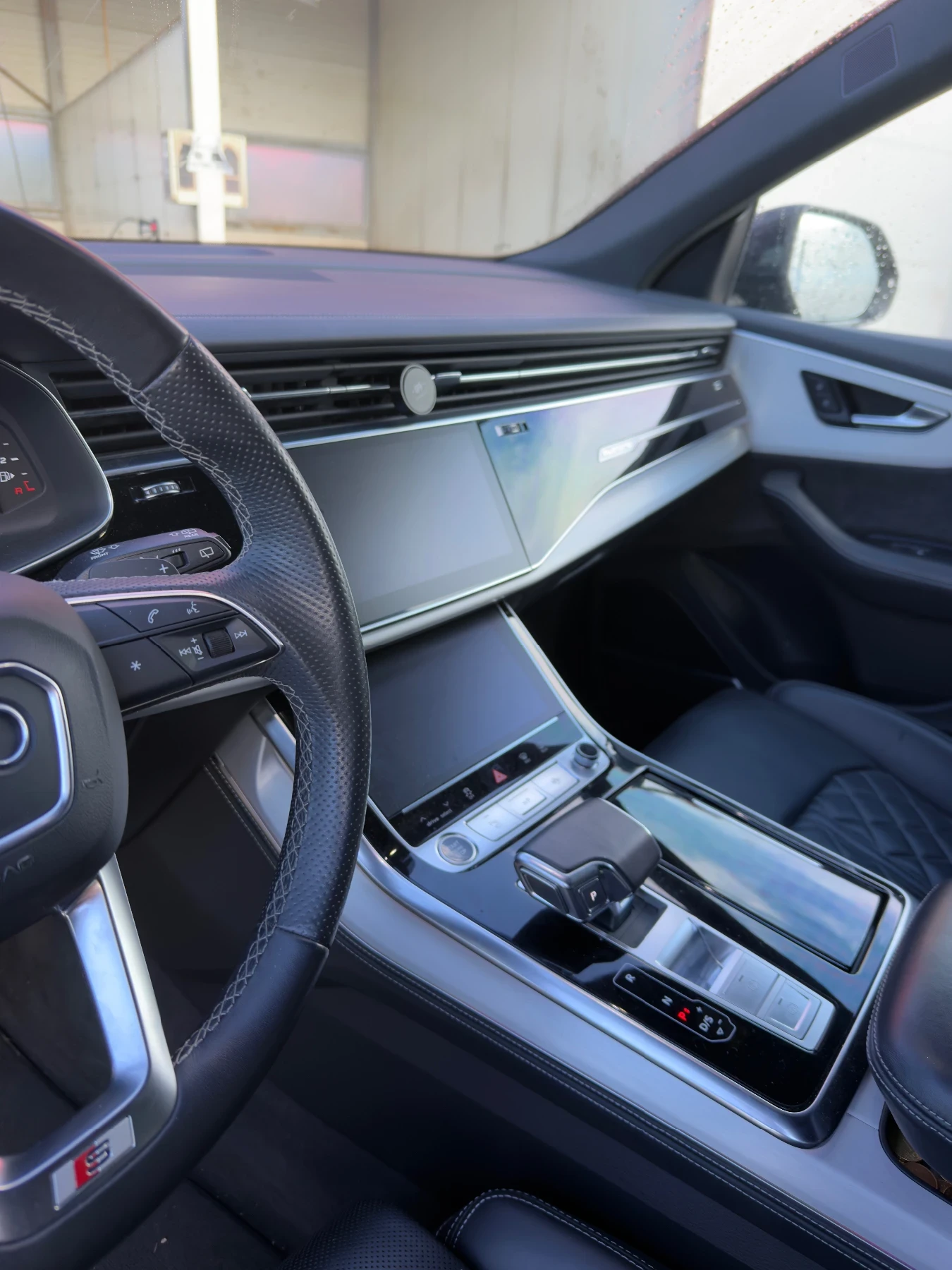 Audi Q8, снимка 4 - Автомобили и джипове - 56742614