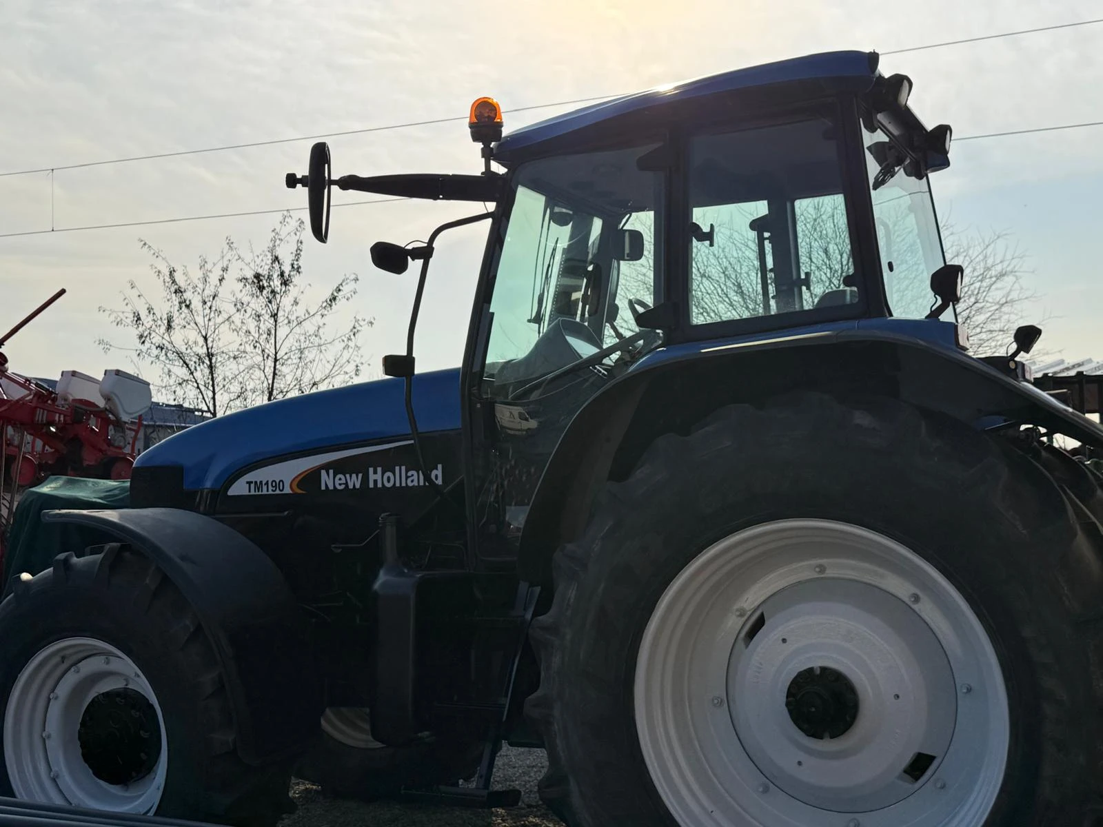 Трактор New Holland ТМ 190, снимка 5 - Селскостопанска техника - 53724066