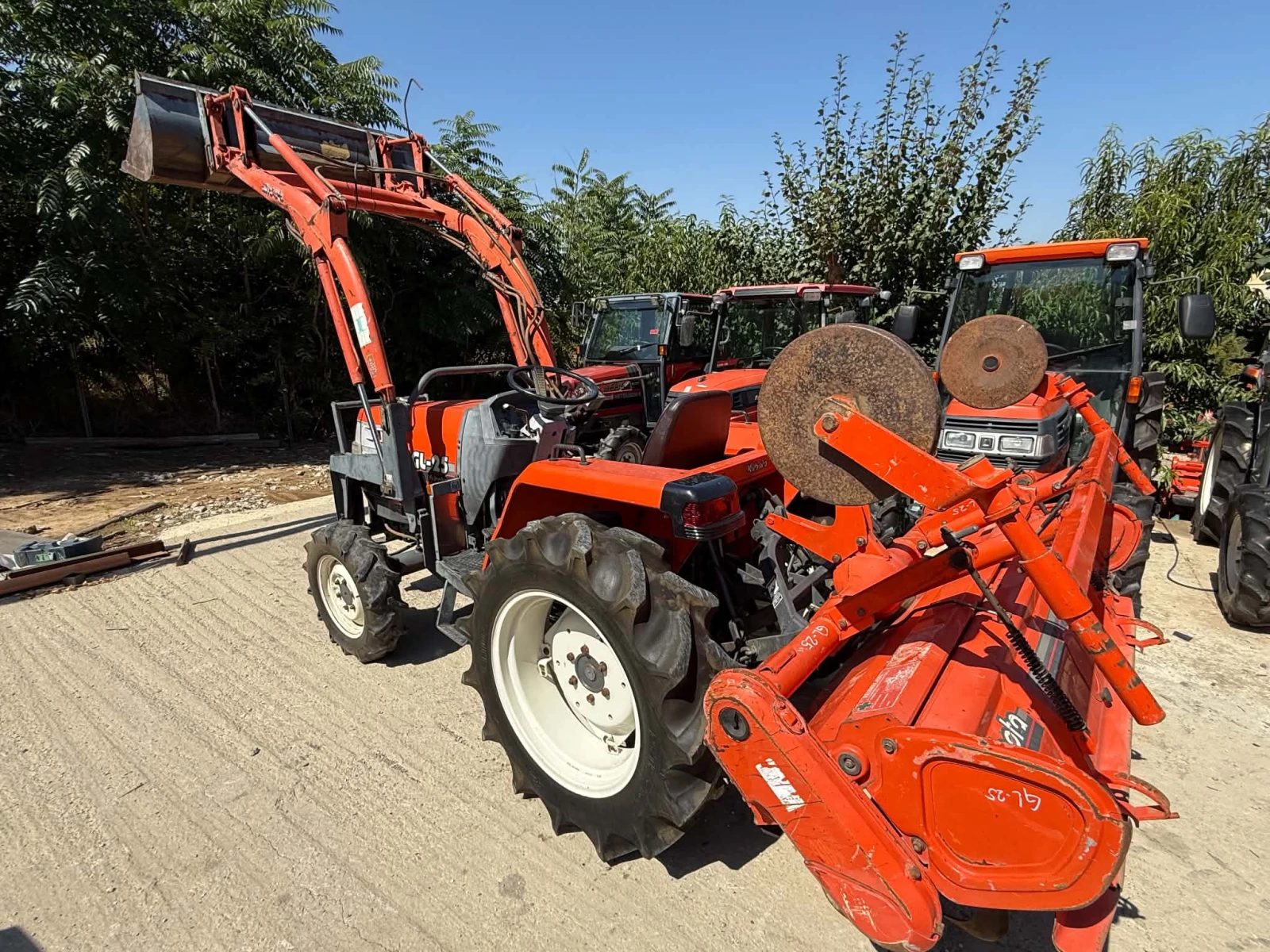 Трактор Kubota GL25, снимка 4 - Селскостопанска техника - 56086568