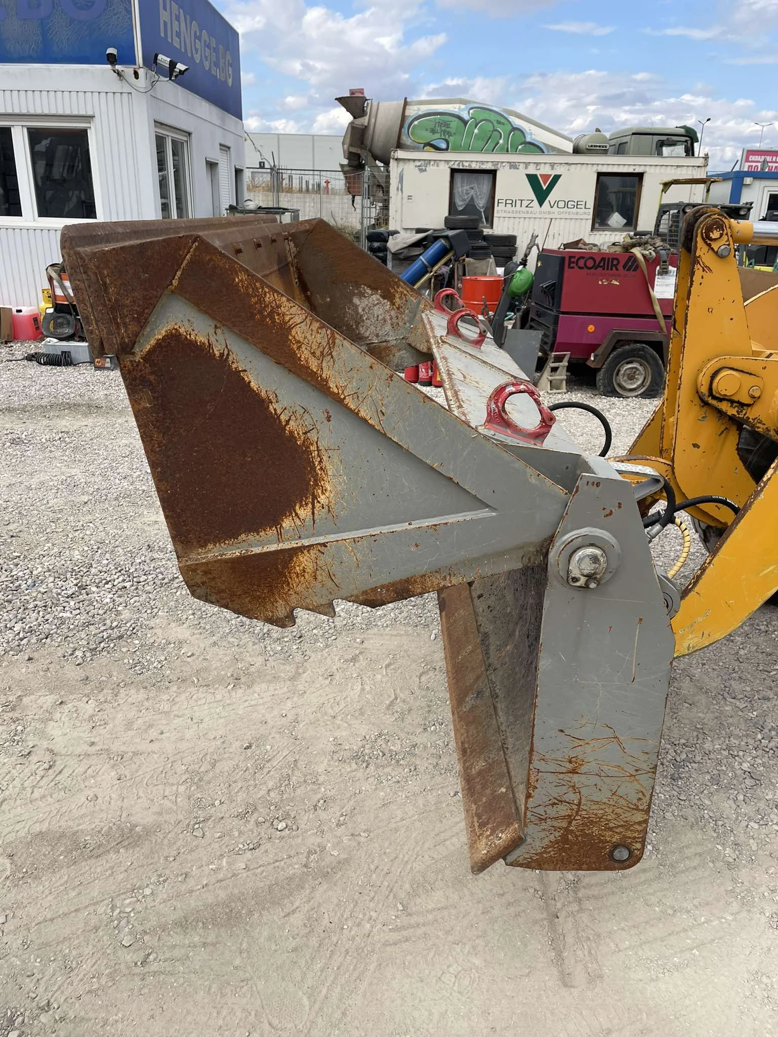   Atlas 80 | Mobile.bg   15