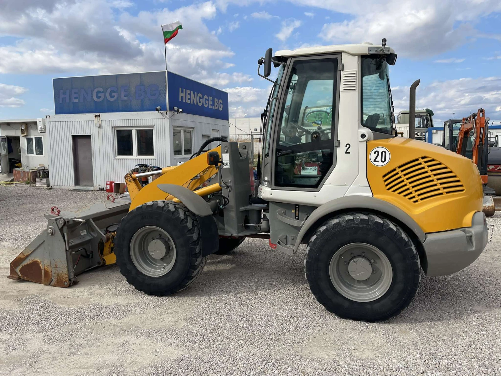 Челен товарач Atlas 80 - изображение 3