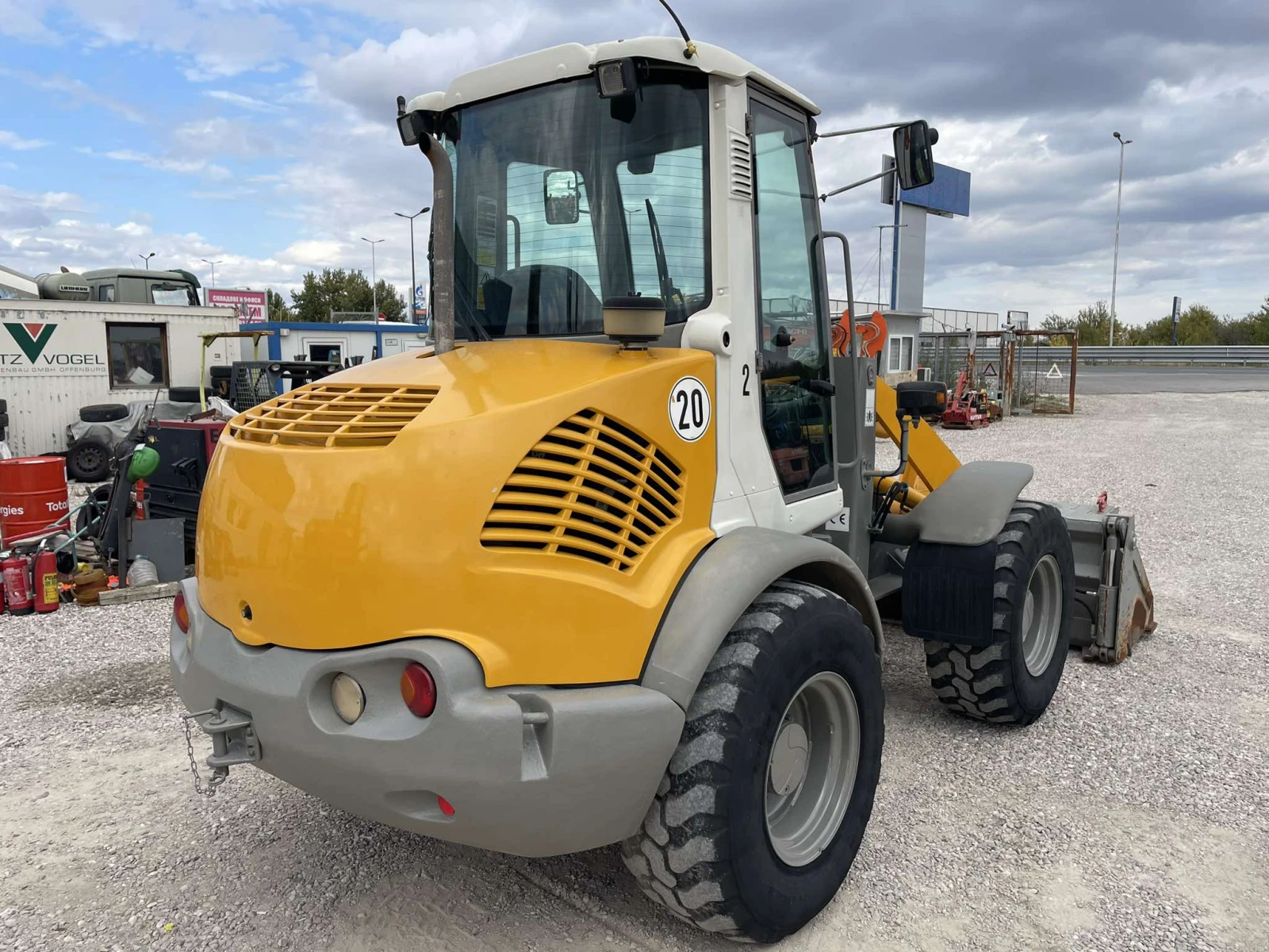   Atlas 80 | Mobile.bg   16