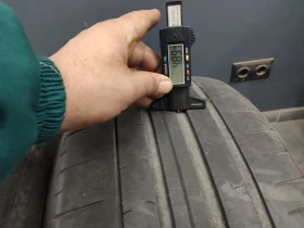 Гуми Летни 235/35R20, снимка 4