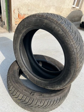 Гуми Зимни 235/55R20, снимка 3