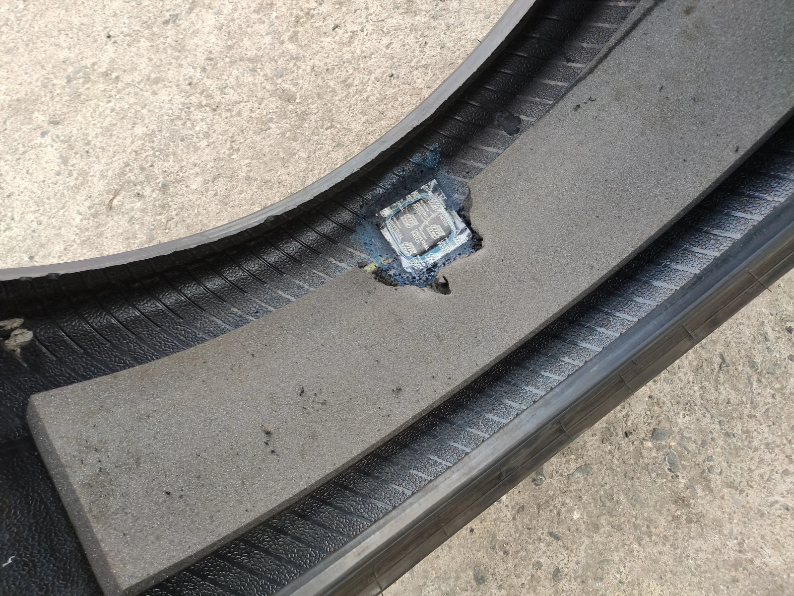  235/35R20 | Mobile.bg   9