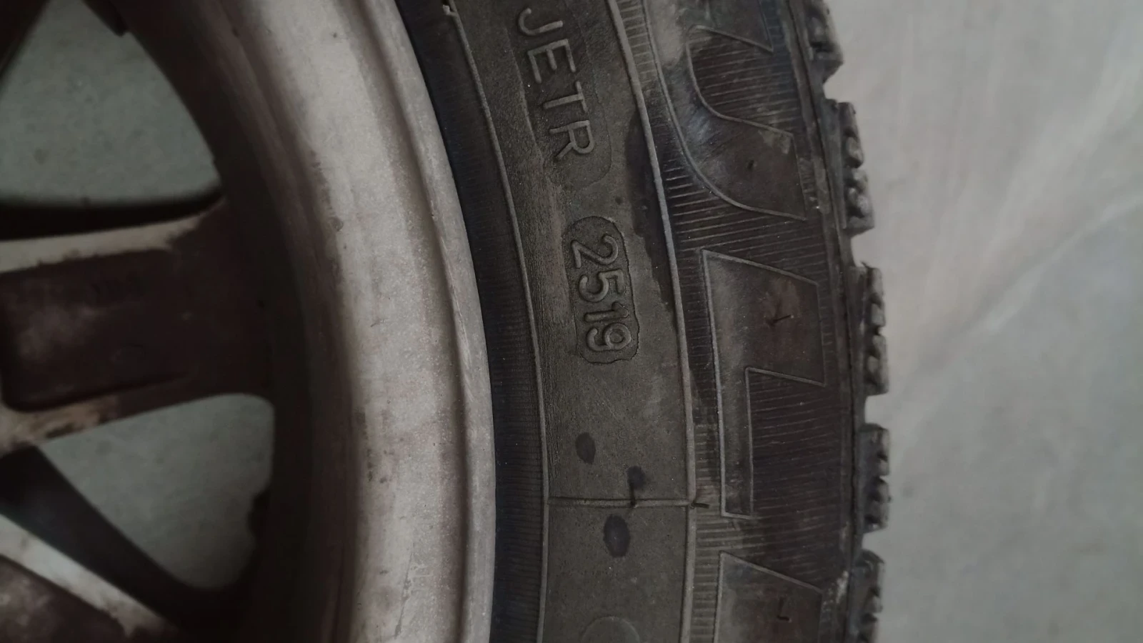 ���� � ������ 185/60R15 �� Toyota | Mobile.bg � ����������� 12