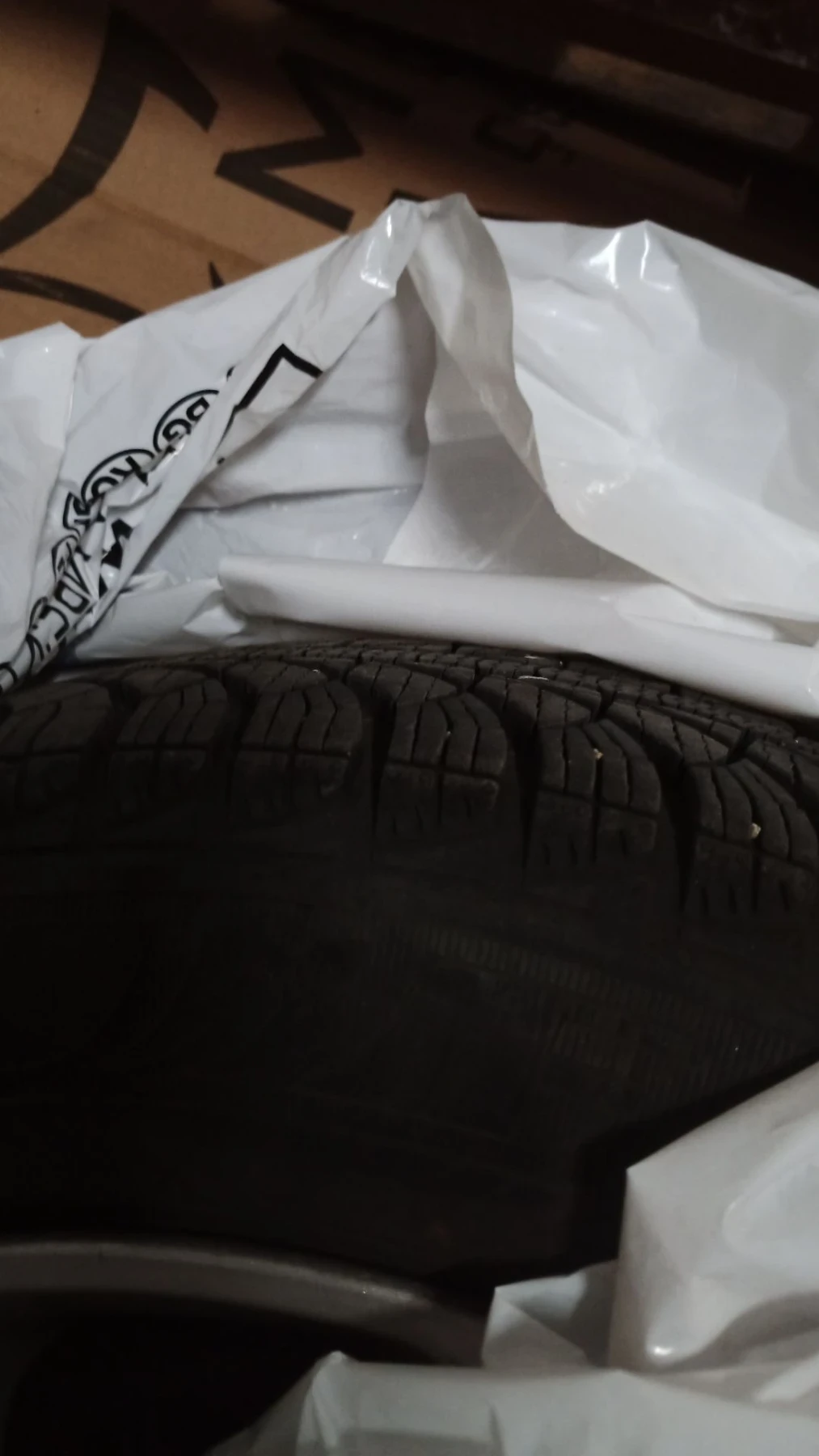 ���� � ������ 185/60R15 �� Toyota | Mobile.bg � ����������� 16
