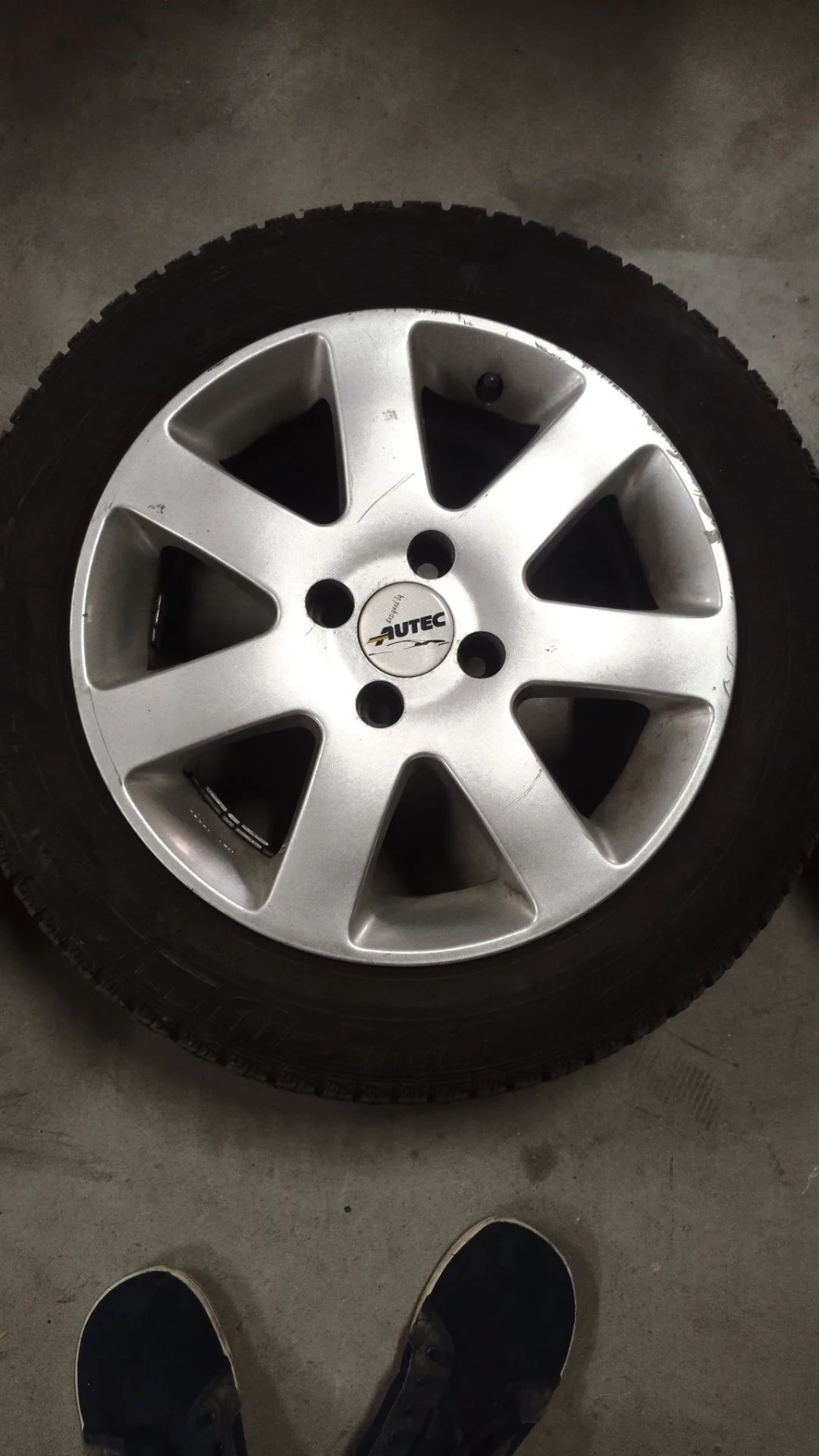 ���� � ������ 185/60R15 �� Toyota | Mobile.bg � ����������� 3