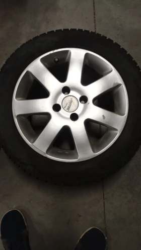 ���� � ������ 185/60R15 �� Toyota | Mobile.bg � ����� ������ 4