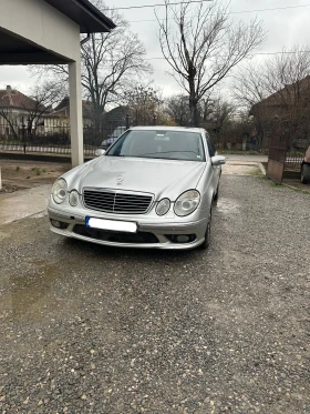  Mercedes-Benz E 320