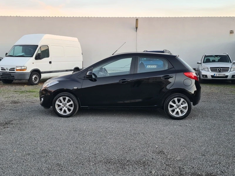 Mazda 2 1.3, снимка 3 - Автомобили и джипове - 42991360