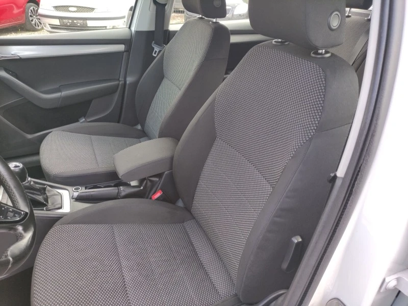 Skoda Octavia 1.4 бензин/метан 110 к.с., снимка 11 - Автомобили и джипове - 52622312