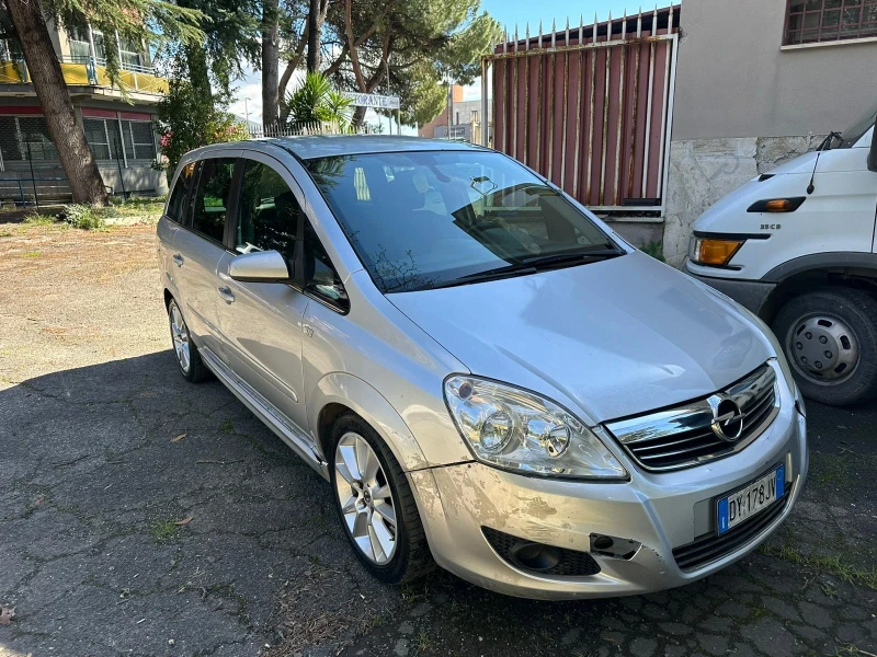 Opel Zafira, снимка 3 - Автомобили и джипове - 48360716