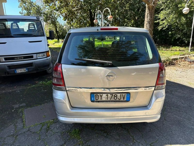 Opel Zafira, снимка 5 - Автомобили и джипове - 48360716