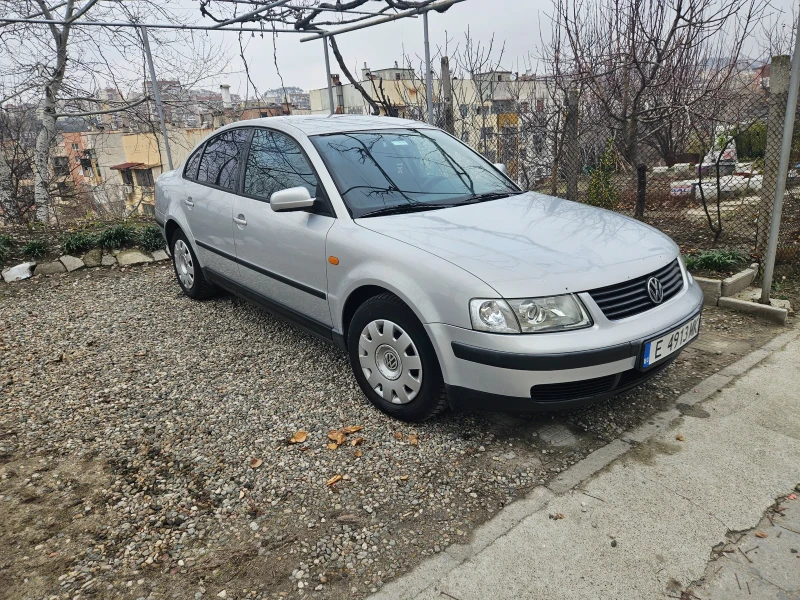 VW Passat, снимка 1 - Автомобили и джипове - 48738796